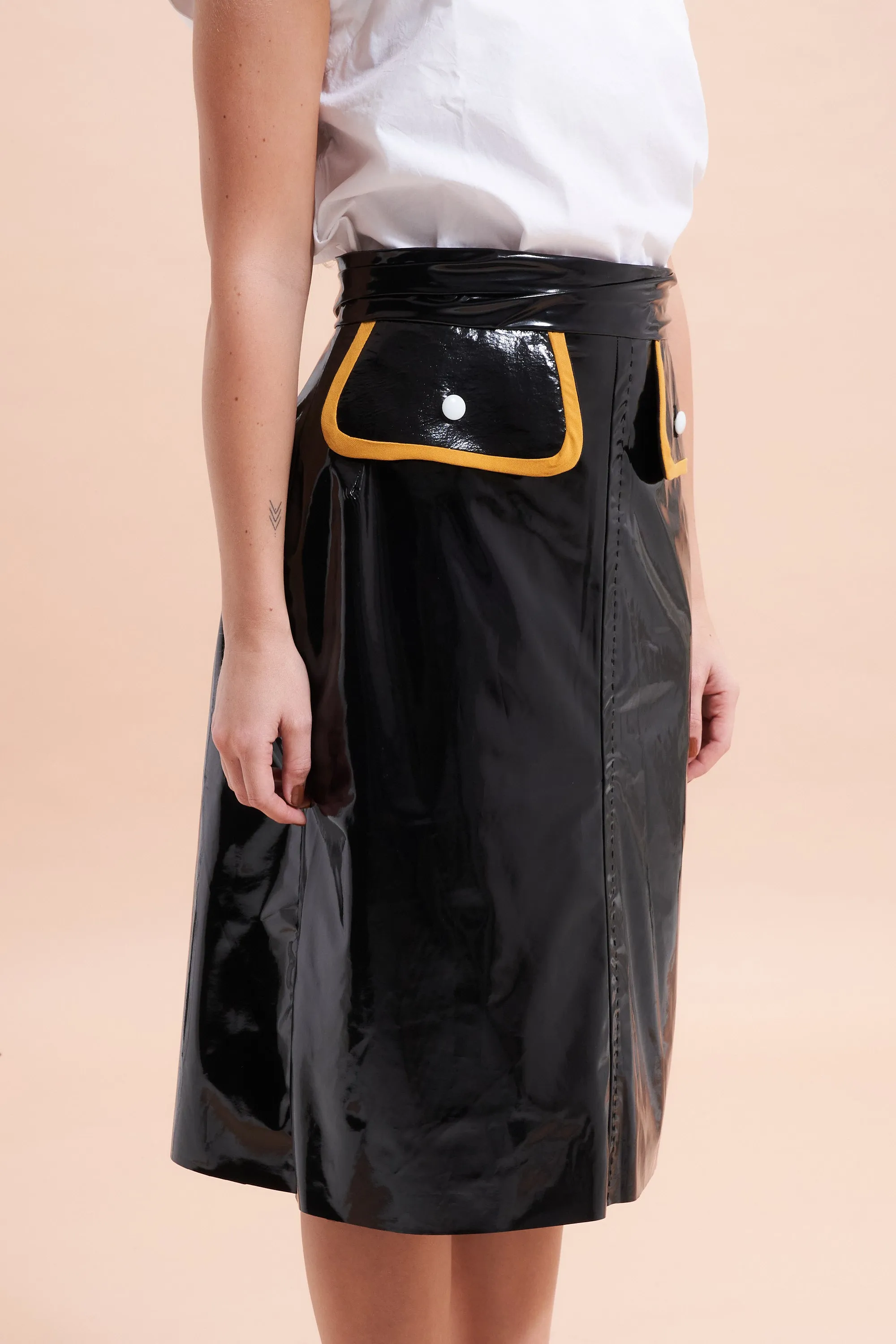 66-3 Slightly flared skirt with decorative flaps