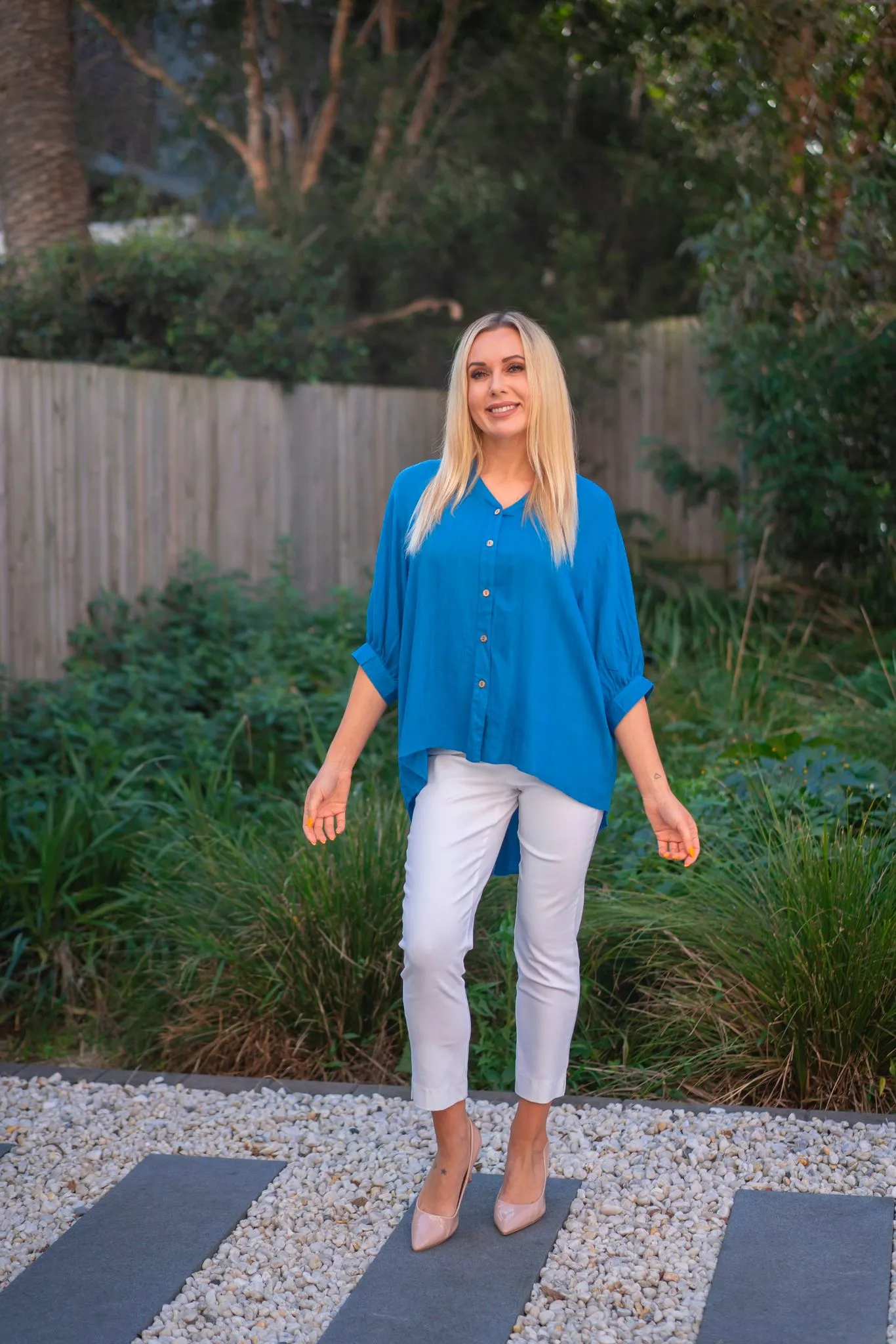 PLAIN LINNEN BISHOP BLOUSE