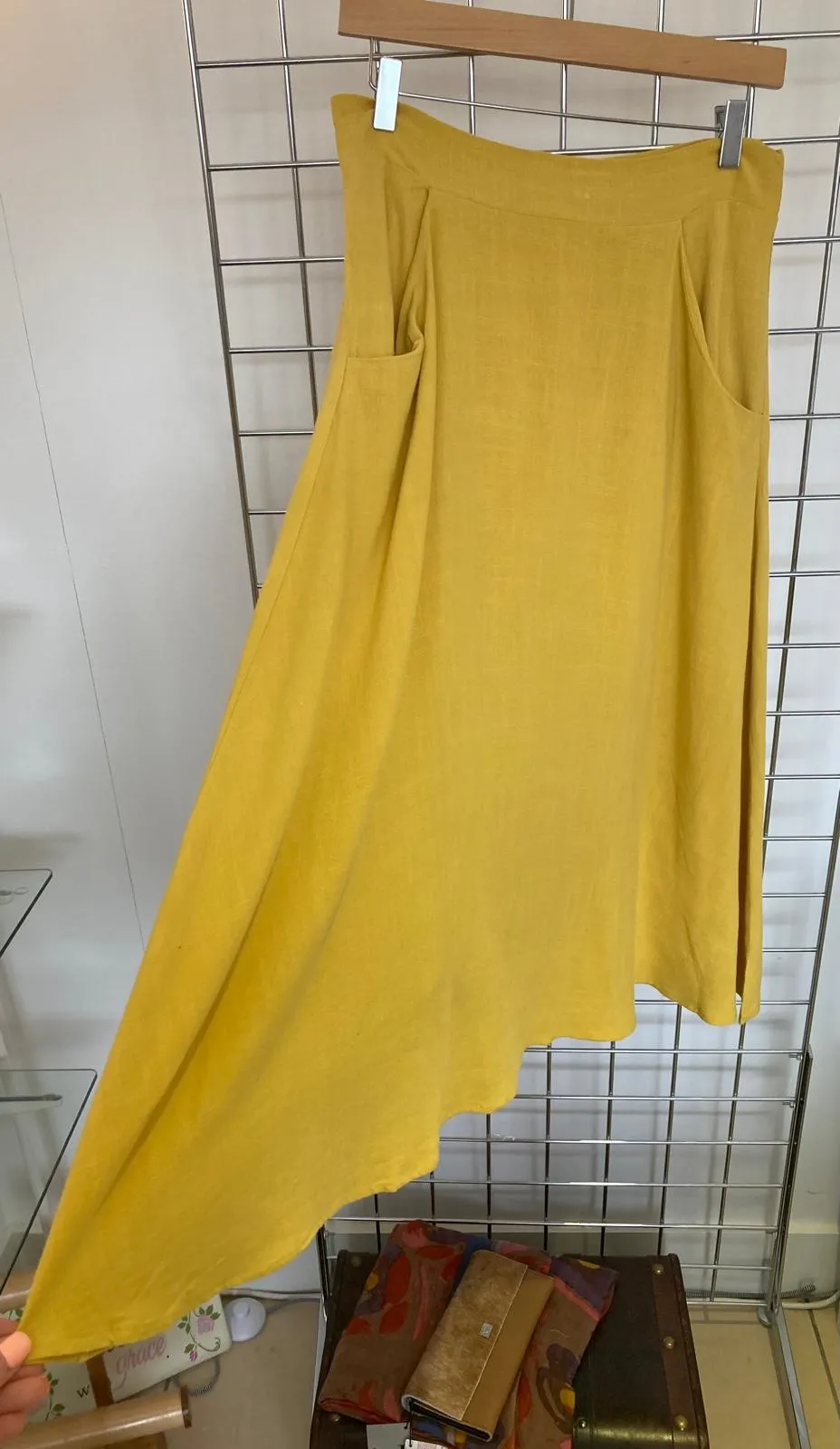 Sustainably made linen mix skirt