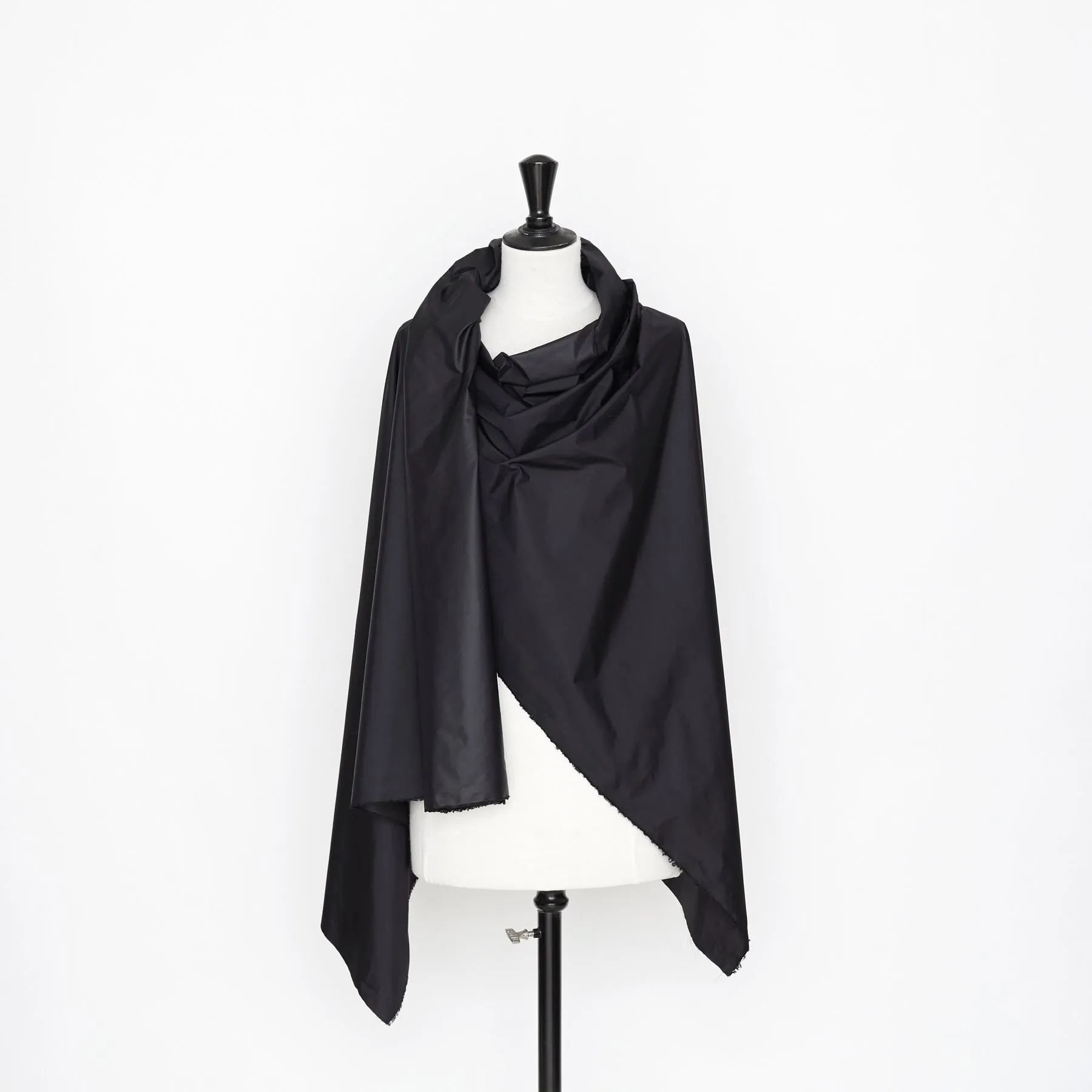 T21C00671 | Water Repellent Windbreaker